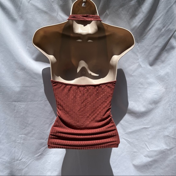 Caution to the Wind Rust Colored Ribbed Halter Top Size Small - Picture 2 of 9